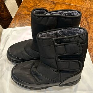 Men’s rain/snow boots. European size 42.